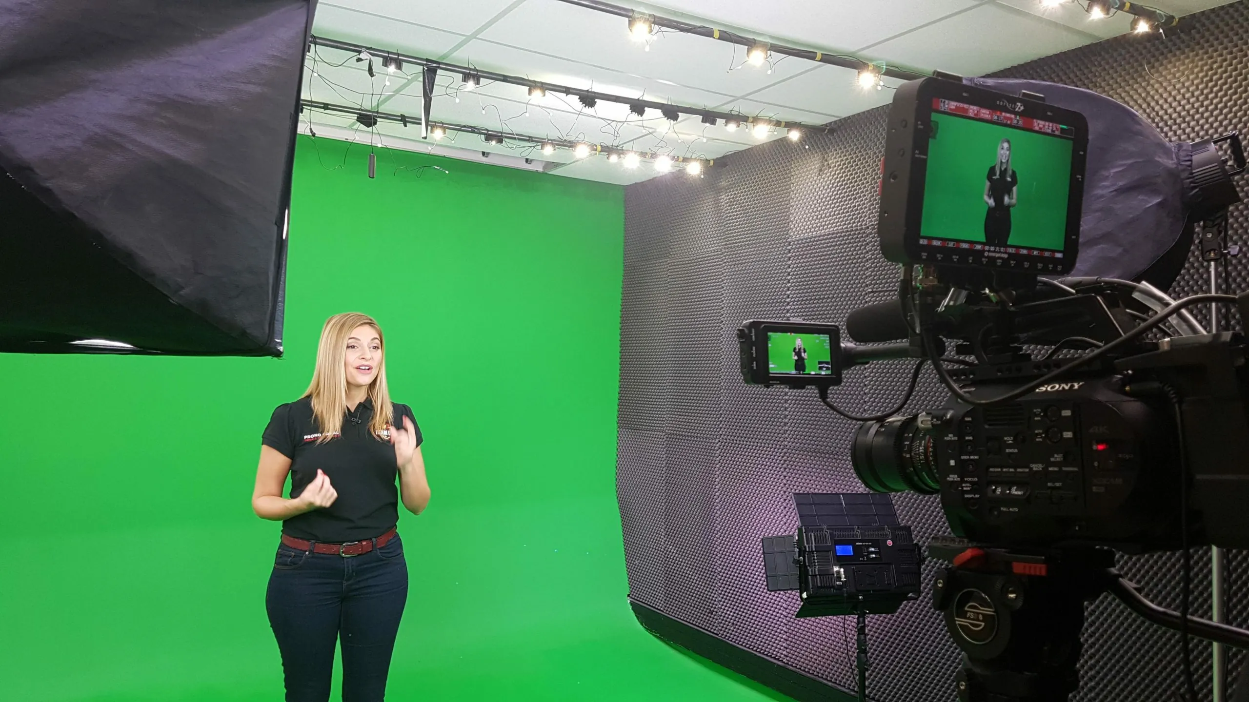 Tournage sur fond vert de l'agence vidéo KabochArts Lyon